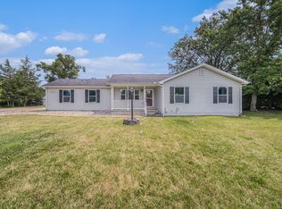 111 Sussex Pl, Brooklyn, MI 49230