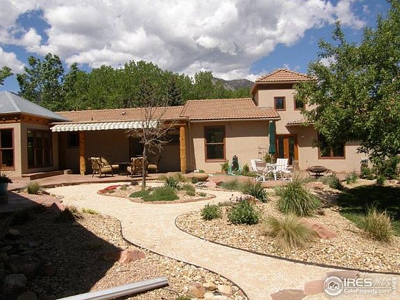 3rd image of 2338 La Mesa Dr