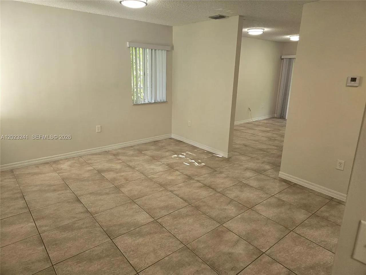 3 bed, 2.0 bath, 1164 sqft, $2,600 — Photo 3