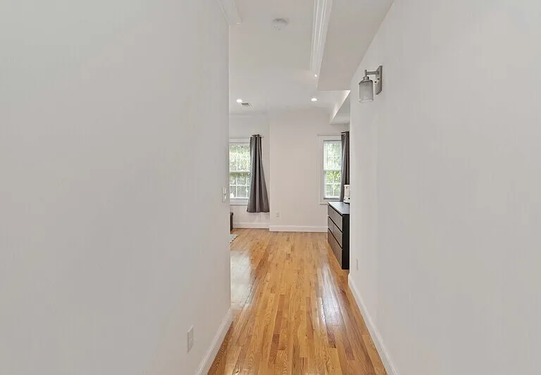 14 Elmer St #2B — Photo 4