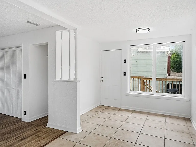 220 Brooklyn Ave — Photo 9