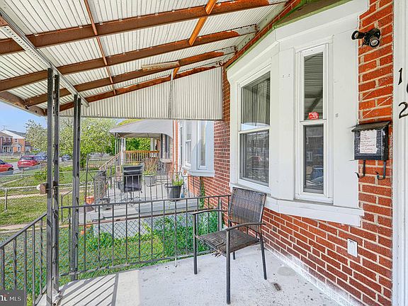 4th image of 1020 Middlesex Rd