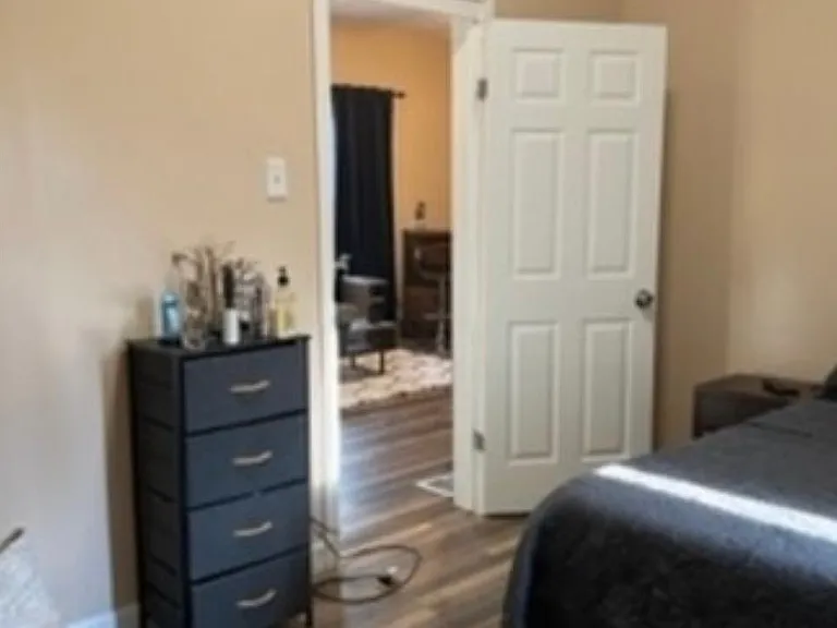 1546 N Campbell Ave #1 — Photo 5