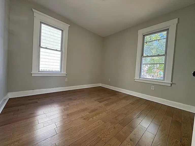 207 Goodrich St — Photo 3