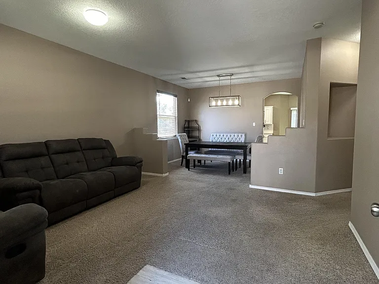 835 Kipuka Dr NW — Photo 2