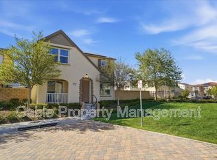 24359 Verdugo Cir, Santa Clarita, CA 91354