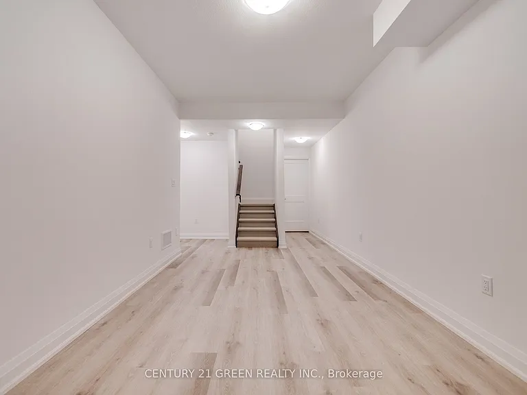 14 Holder Dr — Photo 33