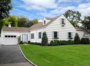 6 Glen Rd, Greenwich, CT 06830