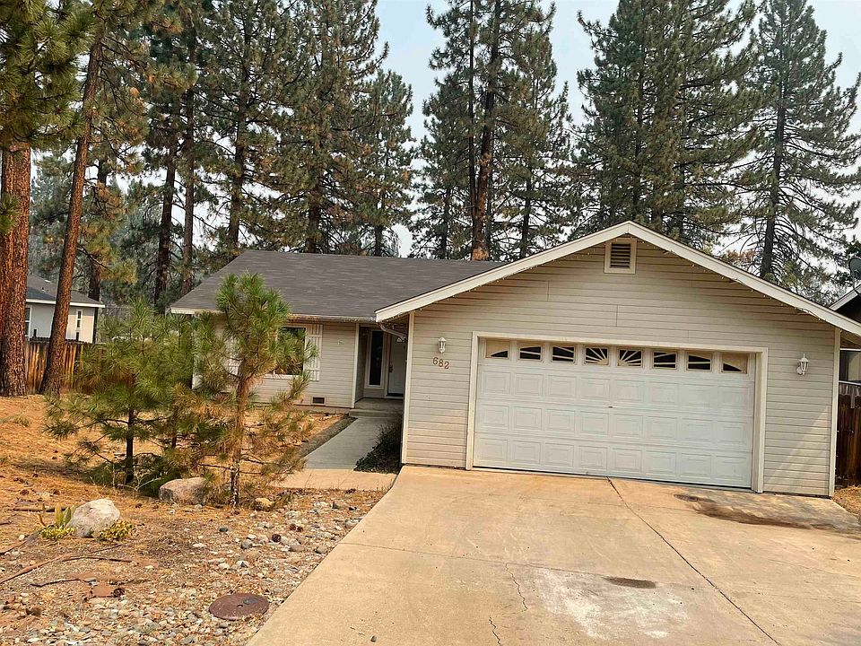 682 Ridge St, Portola, CA 96122 Zillow