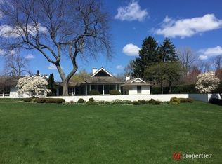 132 S Green Bay Rd, Lake Forest, IL 60045