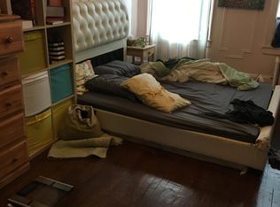 2815 23rd Ave, Astoria, NY 11105