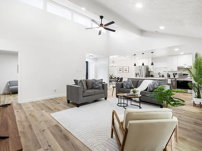 15126 Forest Lodge Dr — Photo 10
