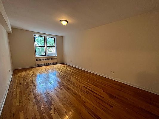 3rd image of 83-30 118th St #3