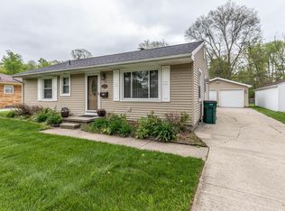 1627 S Holly Way, Lansing, MI 48910