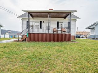 105 Independence St, Perryopolis, PA 15473