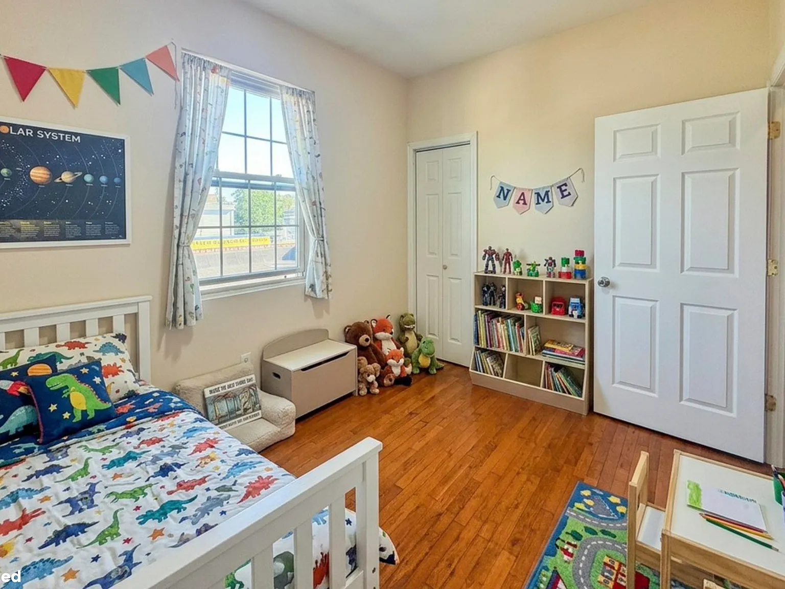 3 bed, 2.0 bath, 1200 sqft, $2,500 — Photo 3