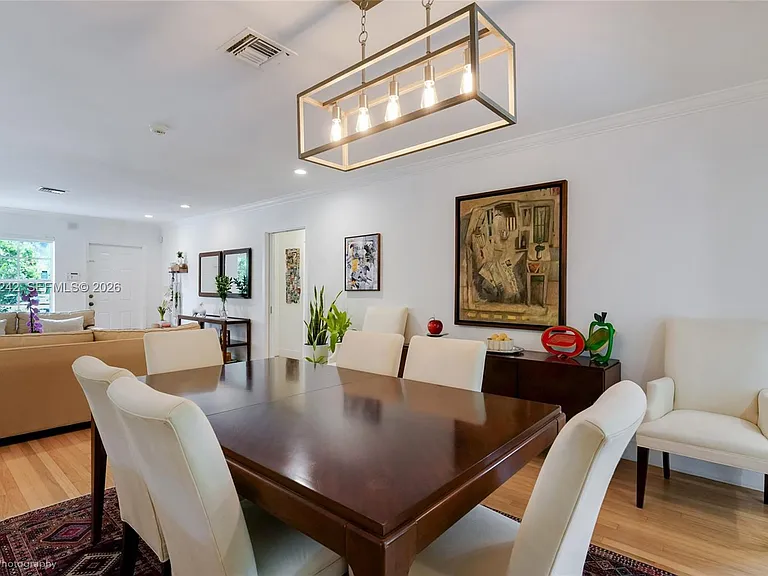 1556 Catalonia Ave — Photo 13