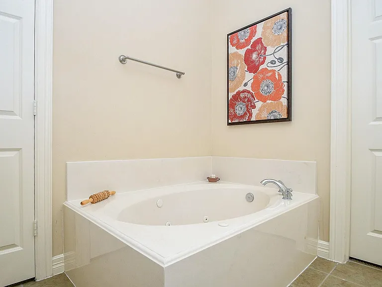 2714 Windy Thicket Ln — Photo 14