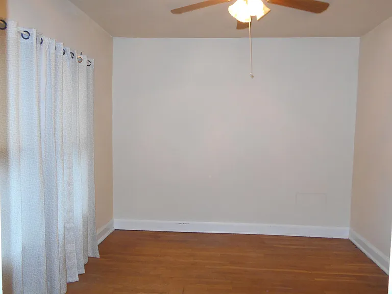2400 Woodbourne Ave #3C — Photo 5