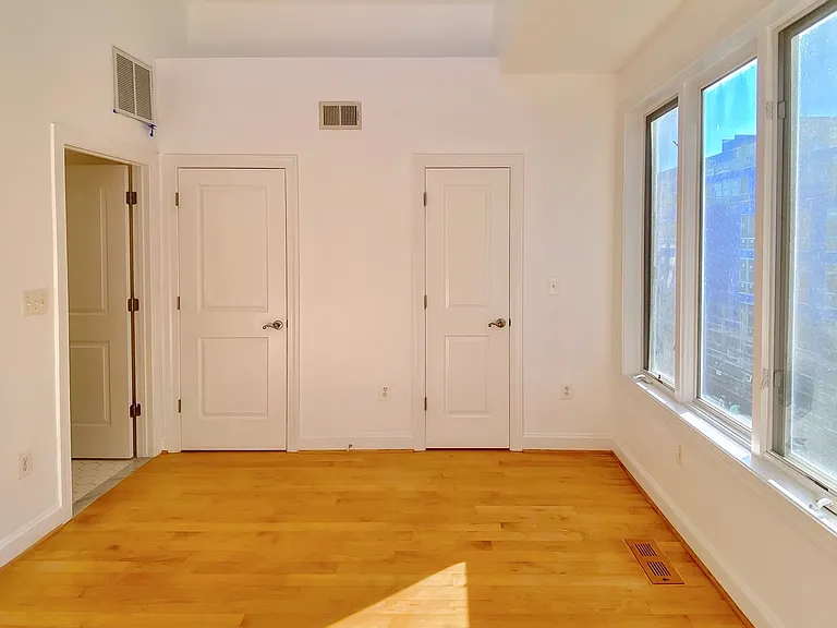 Second bedroom with direct access to shared bathroom and walk in closet