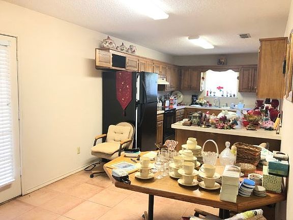 5th image of 1118 Meadow Dr