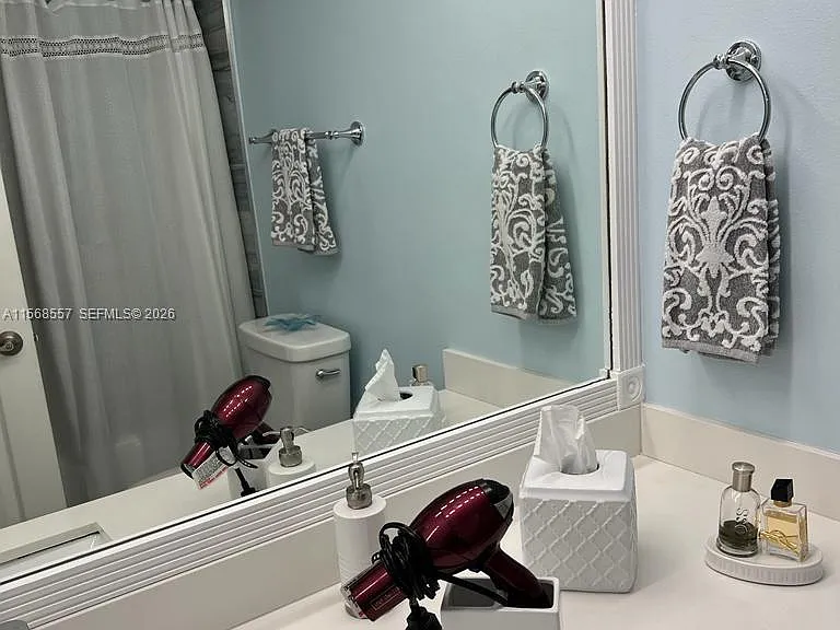 6770 Indian Creek Dr #5C — Photo 22