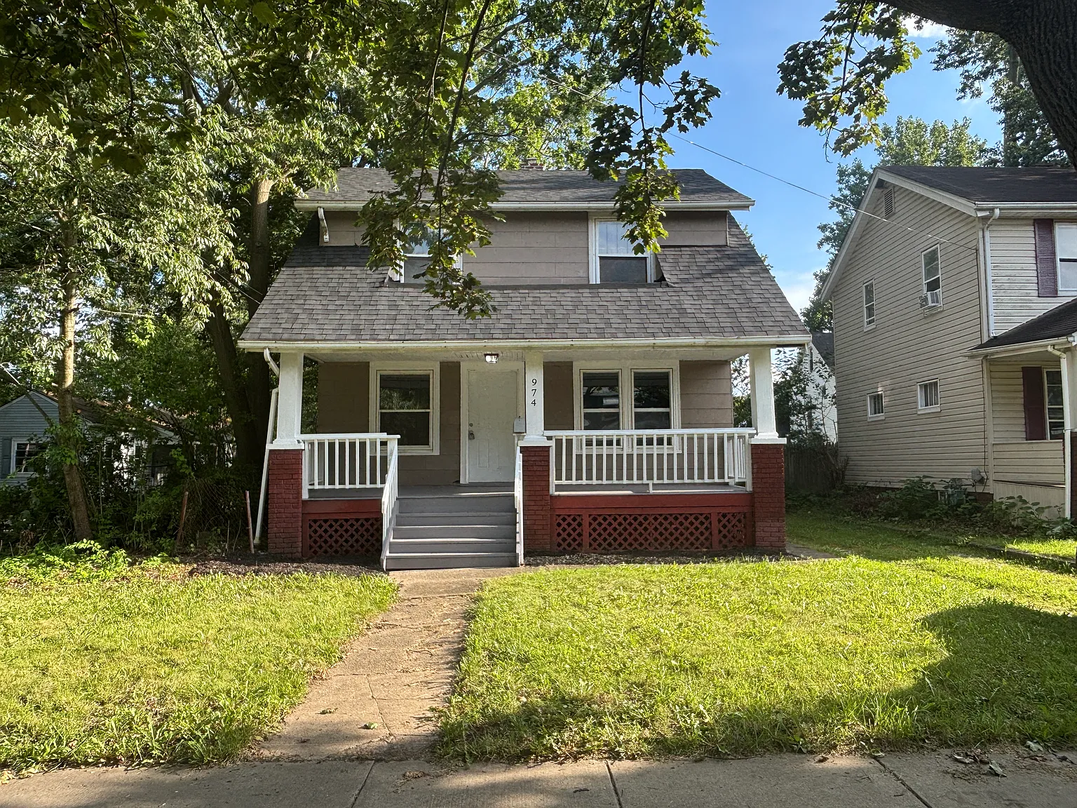 3 bed, 1105 sqft, $1,225 — Photo 1
