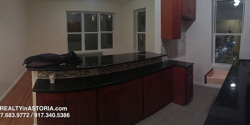 Rented by Alexiou Realty | media 8