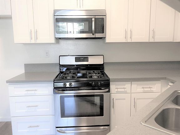 3rd image of 2040 Fair Park Ave APT 0