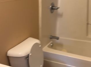 415 W Jefferson St #D, Gardner, IL 60424