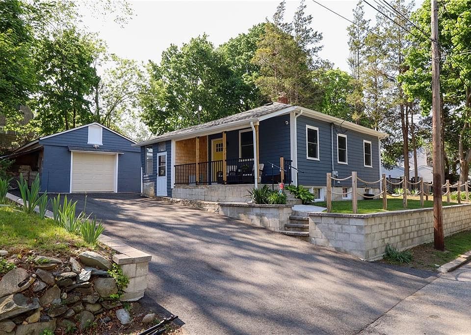 1st image of 36 Munro Ave