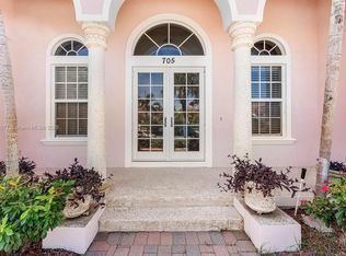 705 Ocean Dr, Juno Beach, FL 33408