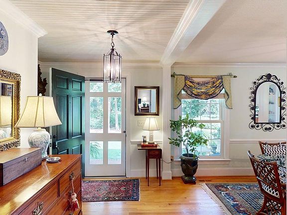3rd image of 405 Dogwood Trail