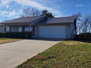 231 Putters Green Ln, Maryville, TN 37801