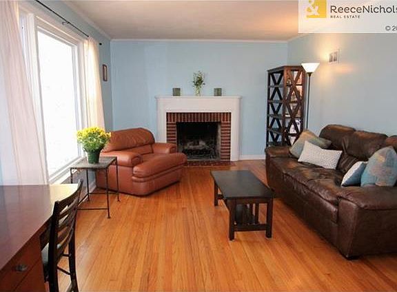 Bright, Inviting Living Room - Gas Fireplace