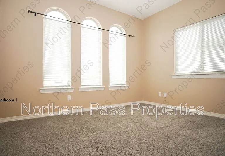 14364 Tobe Davis — Photo 9