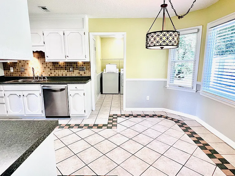 116 Bibb Dr — Photo 6