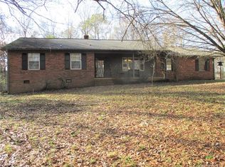 1207 Snow Dr, Lancaster, SC 29720