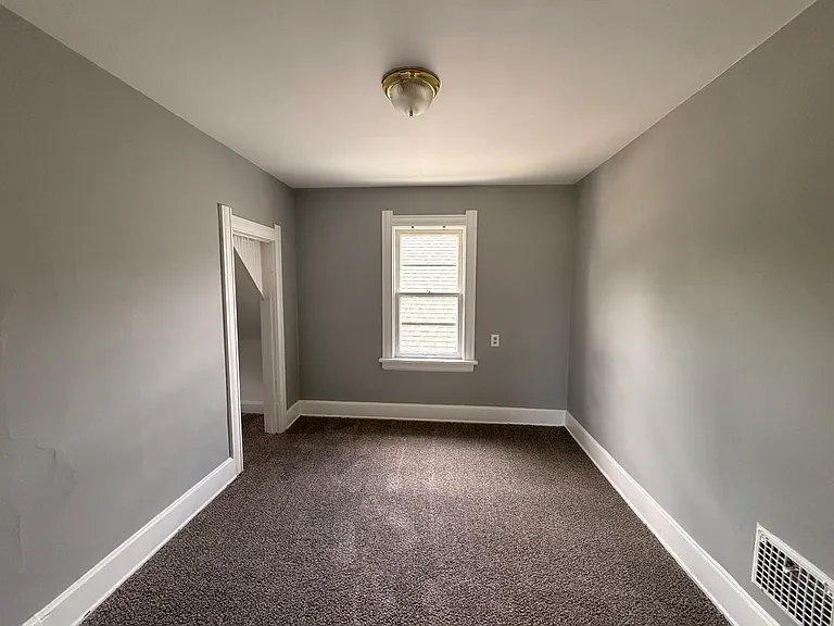 235 Bronson Ave — Photo 9