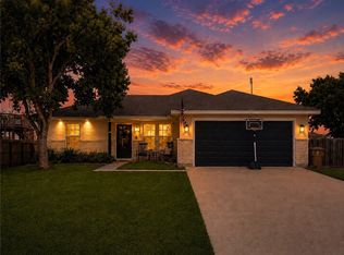 206 Oak Ridge Dr, Corpus Christi, TX 78418