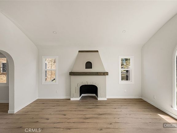 5th image of 7523 Dalton Ave