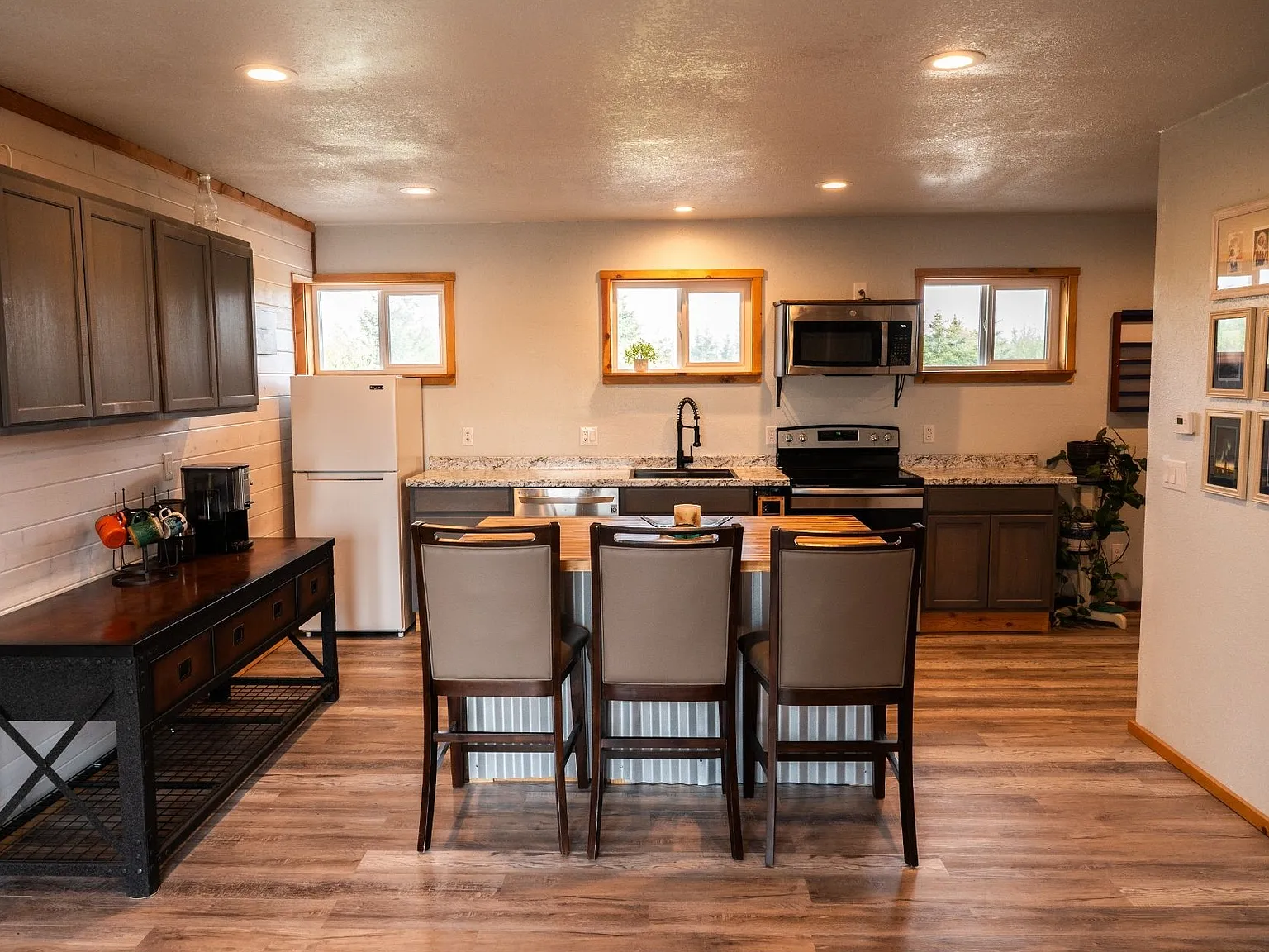 1 bed, 864 sqft, $1,650 — Photo 4