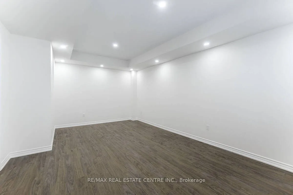 4 bed, $3,150 — Photo 1