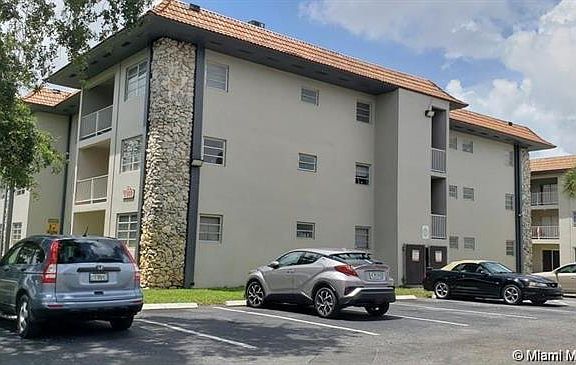 4th image of 13900 Lake Placid Ct APT A29