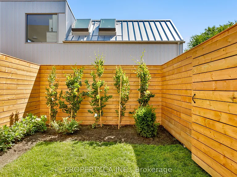 301 Keele St #4 — Photo 6