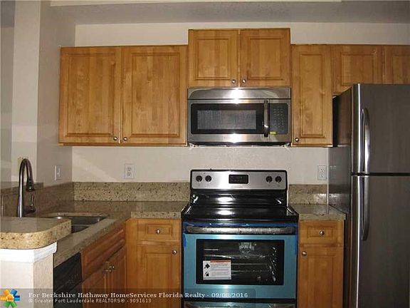 5th image of 15025 Michelangelo Blvd APT 206