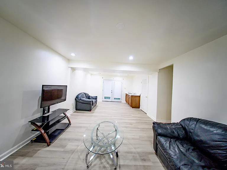 3308 Heidi Ln — Photo 3