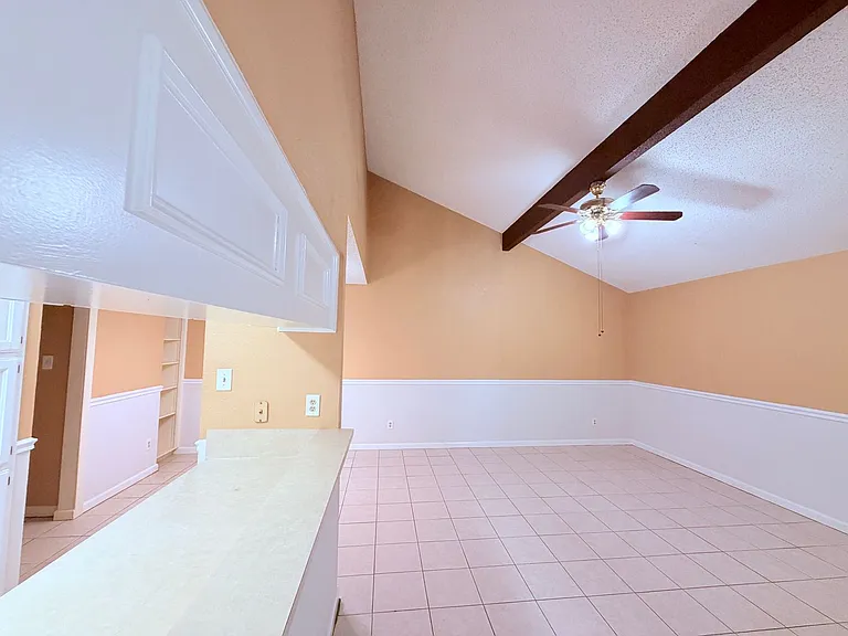 6503 Columbia Oaks Ct — Photo 8