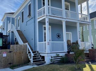 1110 36th St, Galveston, TX 77550