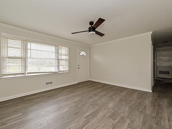 4th image of 1640 Eaves Rd